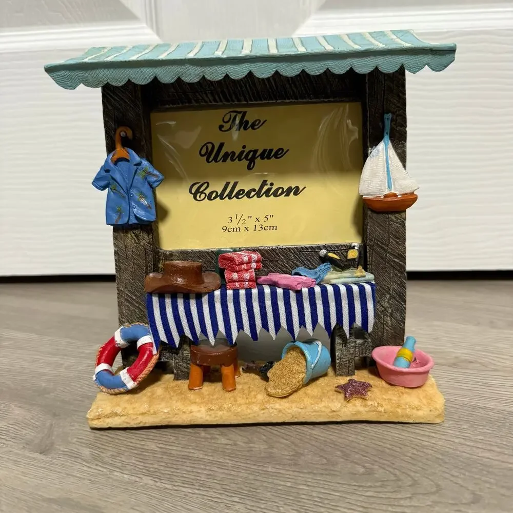 The Unique Collection Picture Frame 3 1/2